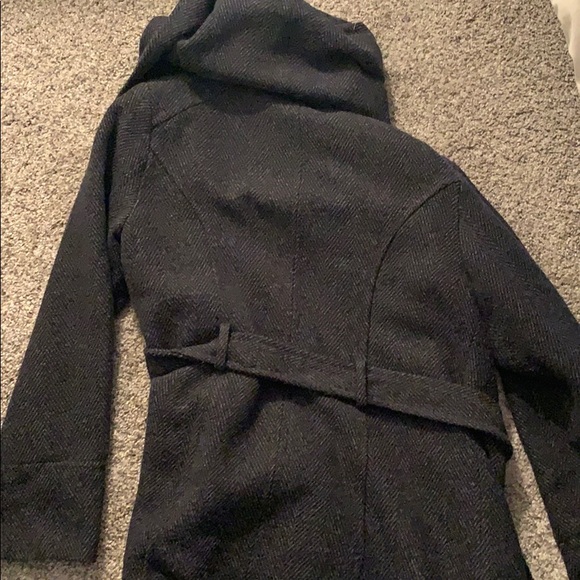 Fabulous winter coat for cheap - Picture 2 of 3